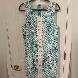 Lilly Pulitzer Blue and White Sheath Dress Sleeveless Crew Neck